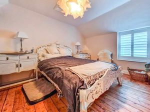 Photo 9- click for photo gallery